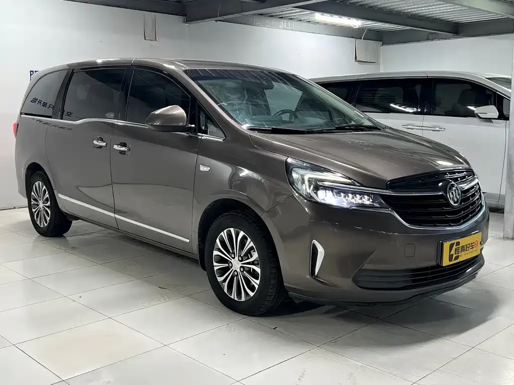 Buick GL8 2022 из CN, фото 3