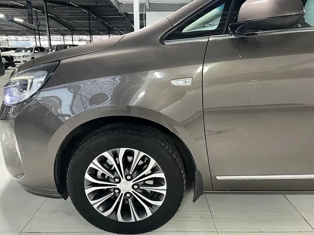 Buick GL8 2022 из CN, фото 4