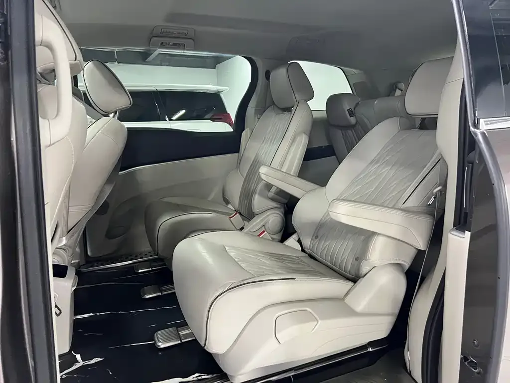 Buick GL8 2022 из CN, фото 7