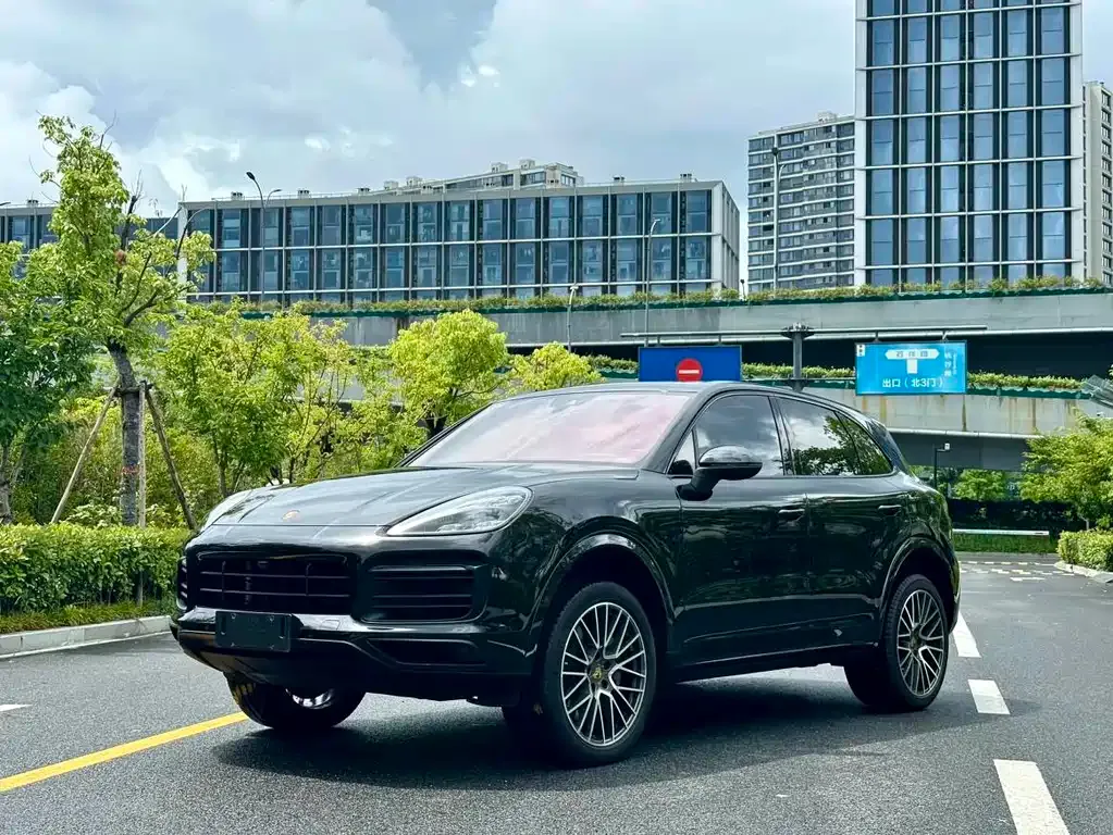 Porsche Cayenne 2023 из CN, фото 1