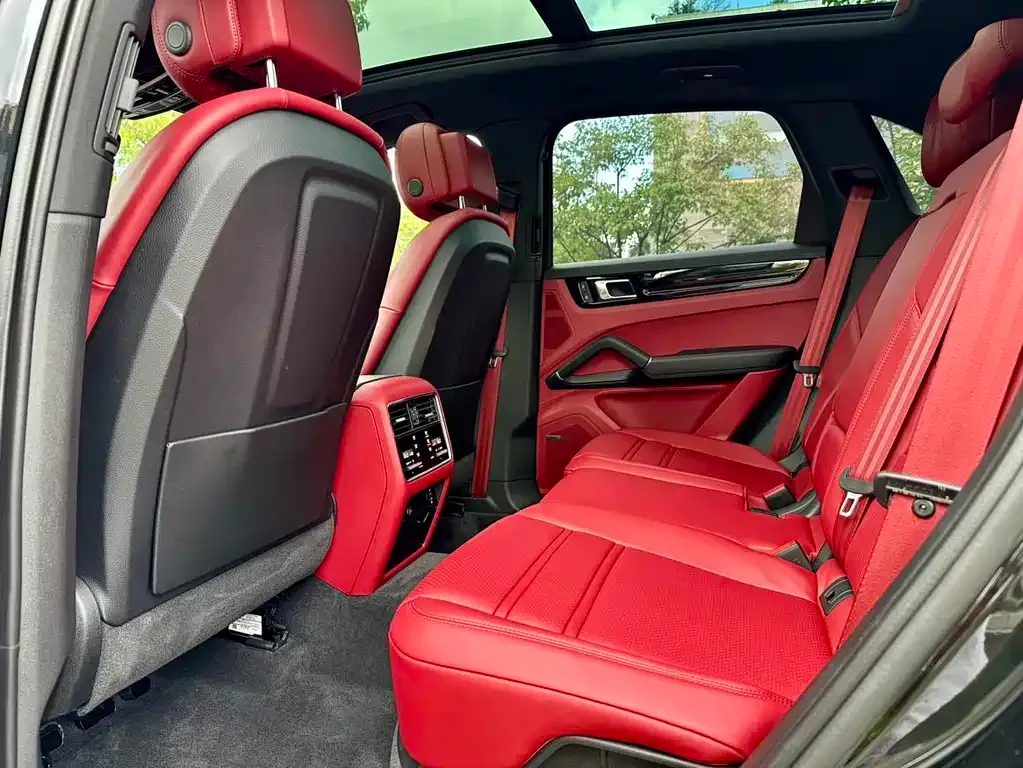 Porsche Cayenne 2023 из CN, фото 10