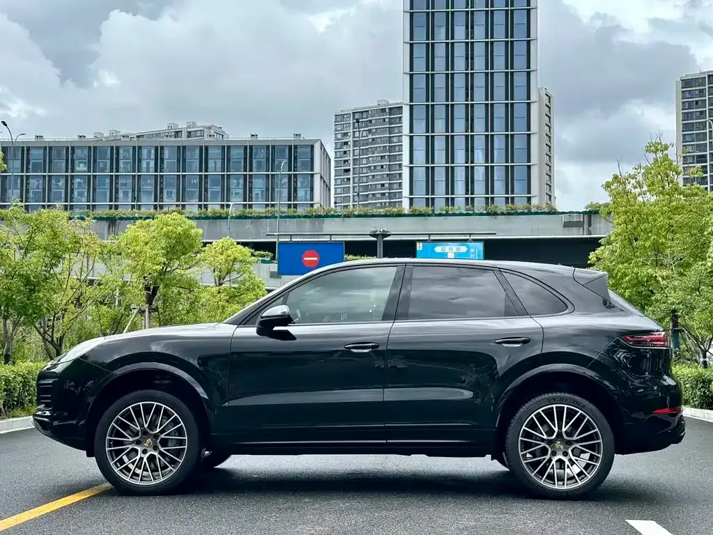 Porsche Cayenne 2023 из CN, фото 4