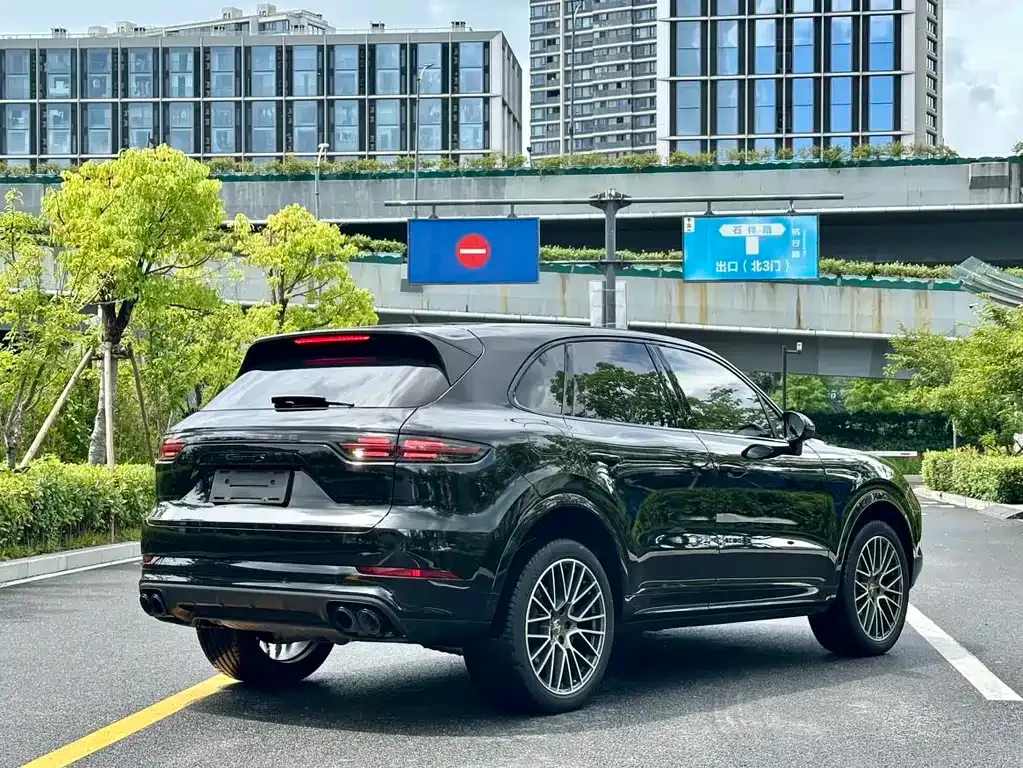 Porsche Cayenne 2023 из CN, фото 7