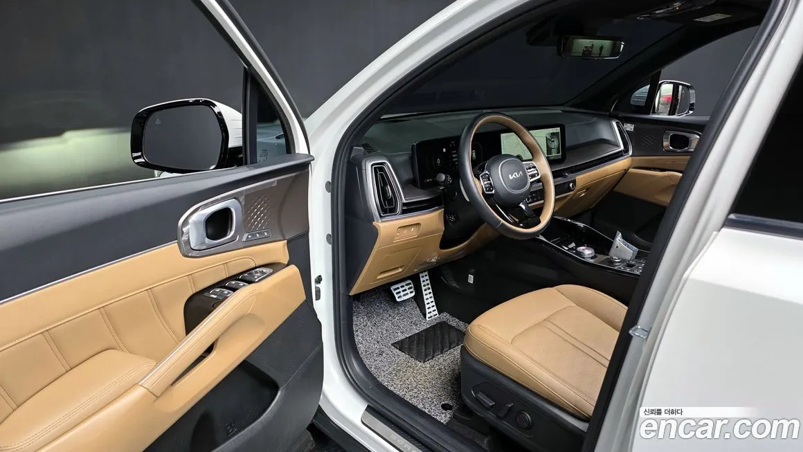 Kia Sorento — фото 10