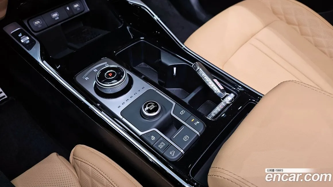 Kia Sorento — фото 9