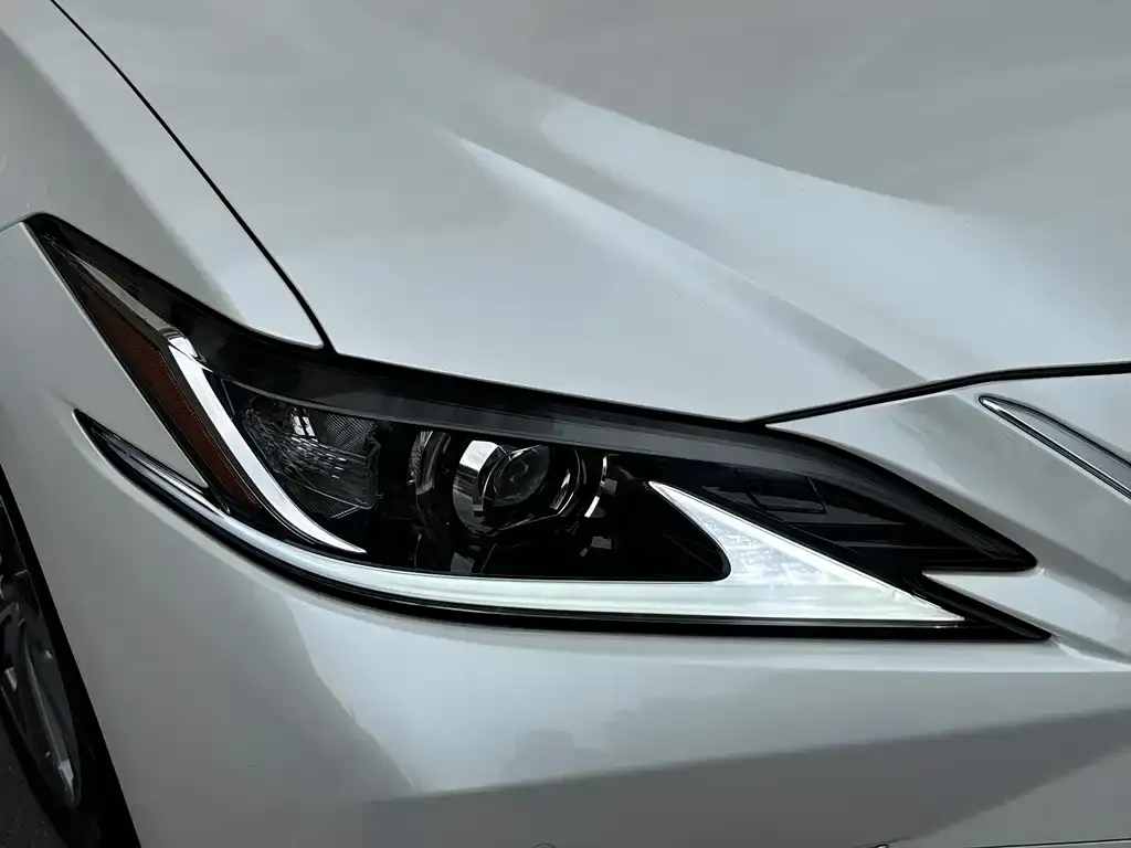 Lexus ES 2023 из CN, фото 4