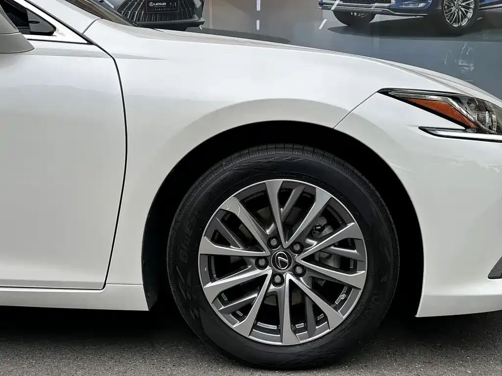 Lexus ES 2023 из CN, фото 6