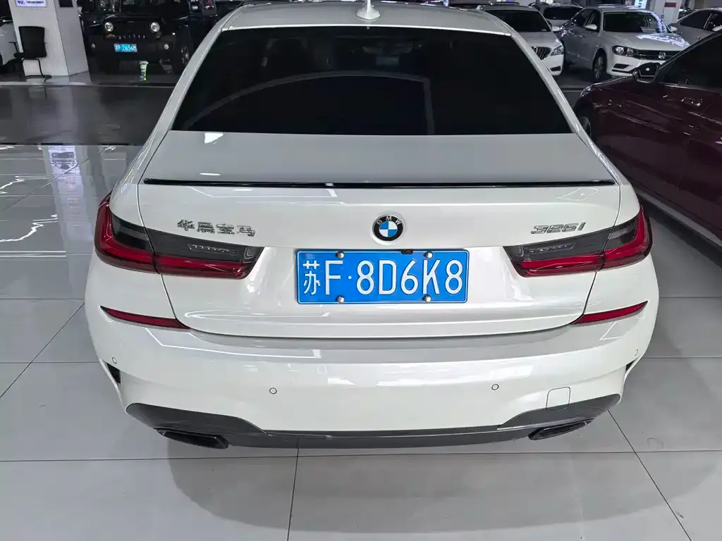 BMW 3 Series 2022 из CN, фото 6