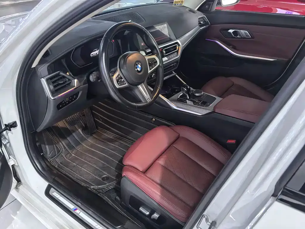 BMW 3 Series 2022 из CN, фото 8