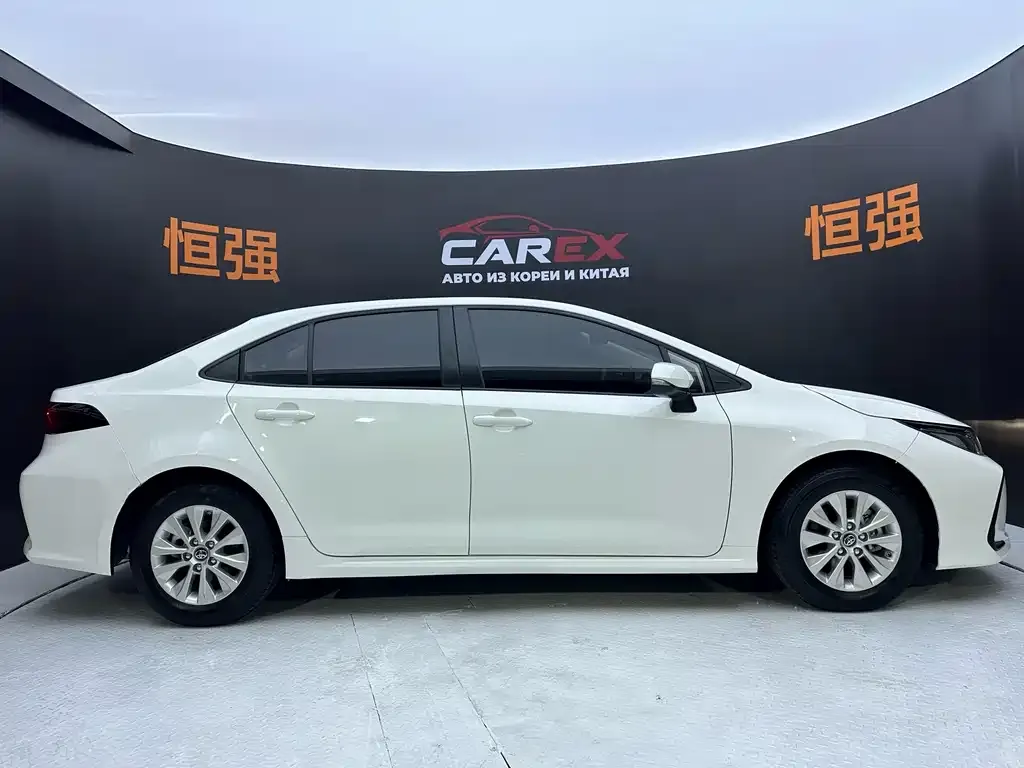 Toyota Corolla 2023 из CN, фото 10