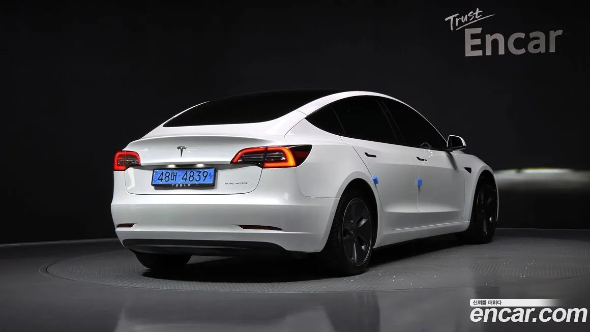 Tesla Model 3 2022 из KR, фото 2