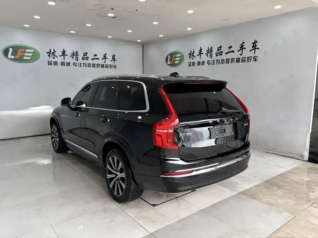 Volvo XC90 2023 из CN, фото 8