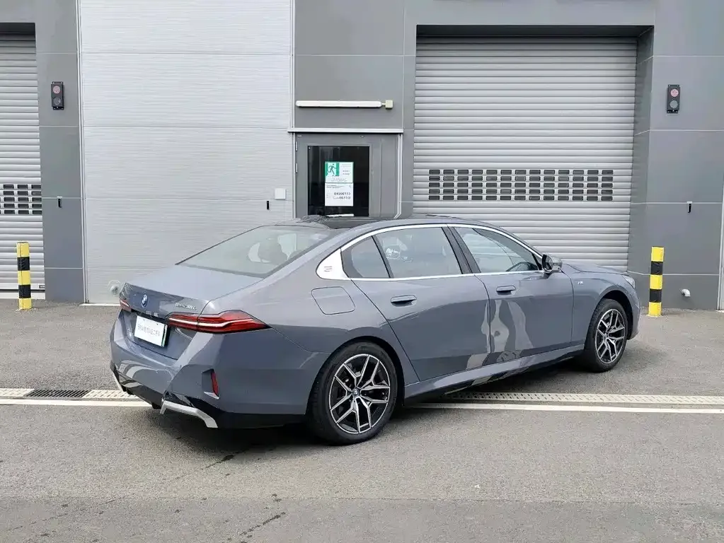 BMW i5 2024 из CN, фото 5
