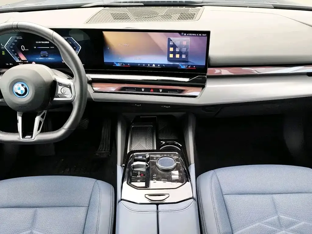BMW i5 2024 из CN, фото 7