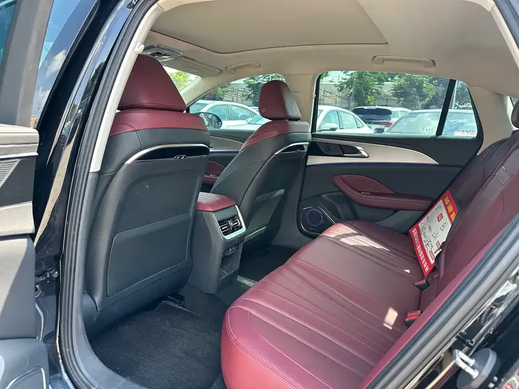 Hongqi H5 2024 из CN, фото 10