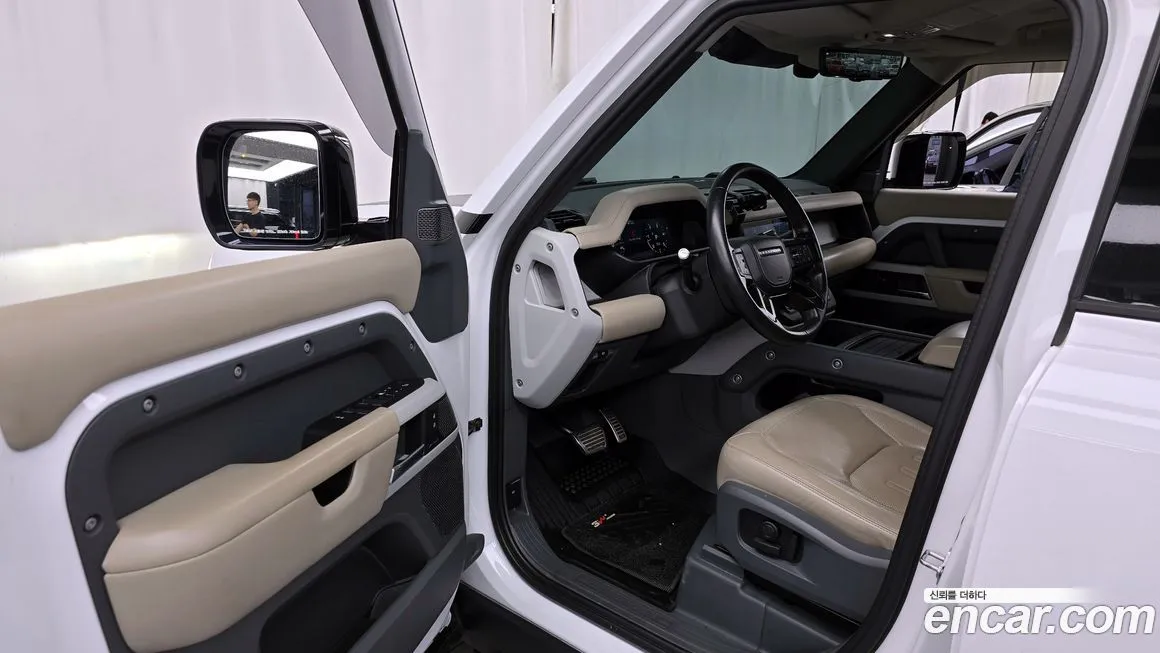 Land Rover Defender 2022 из KR, фото 10