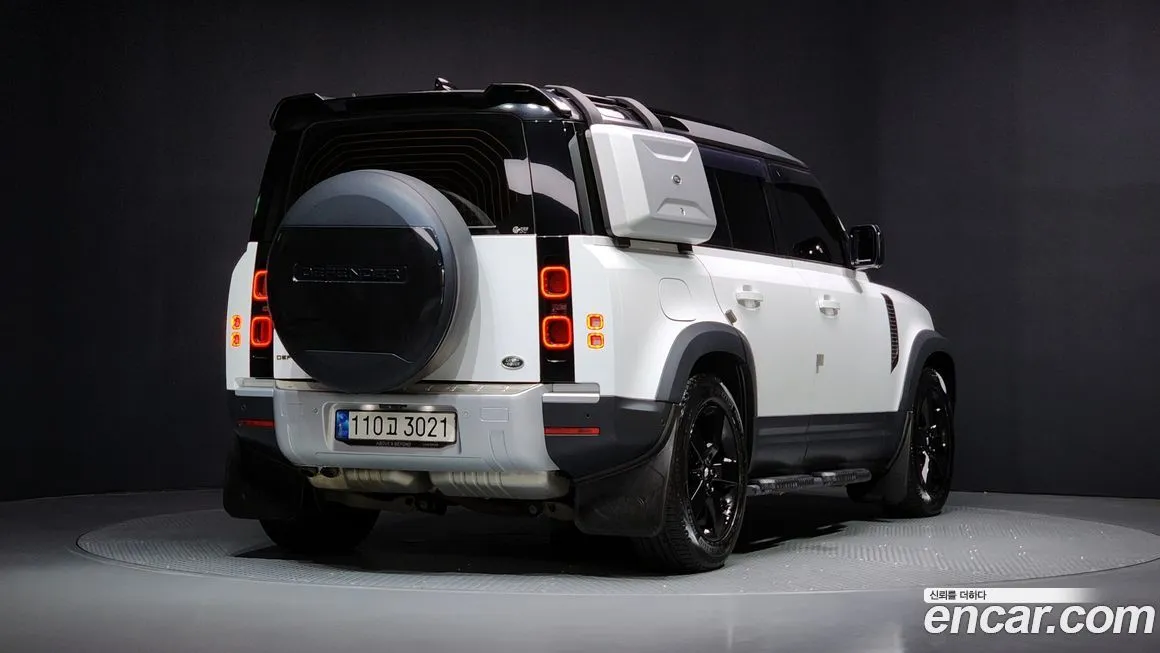Land Rover Defender 2022 из KR, фото 2
