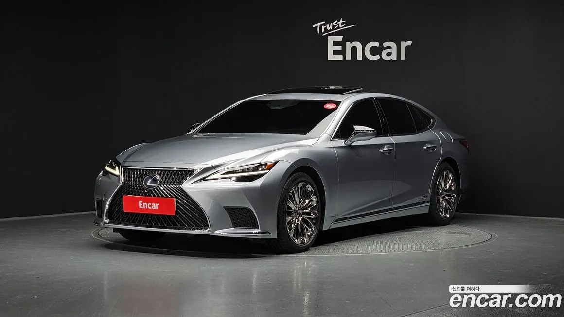 Lexus LS