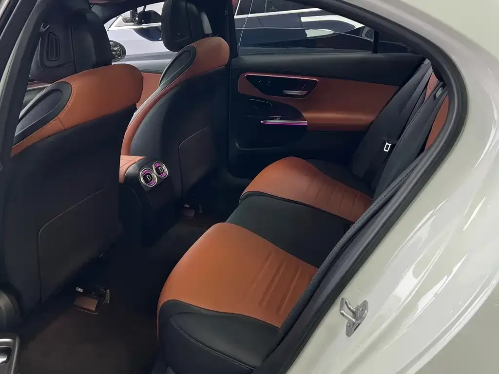 Mercedes-Benz C-Class 2024 из CN, фото 6