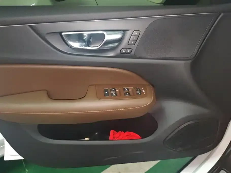 Volvo S60 2024 из CN, фото 7