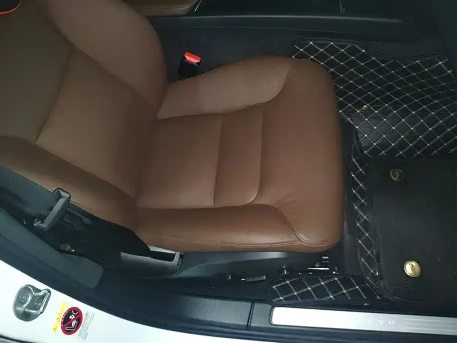 Volvo S60 2024 из CN, фото 8