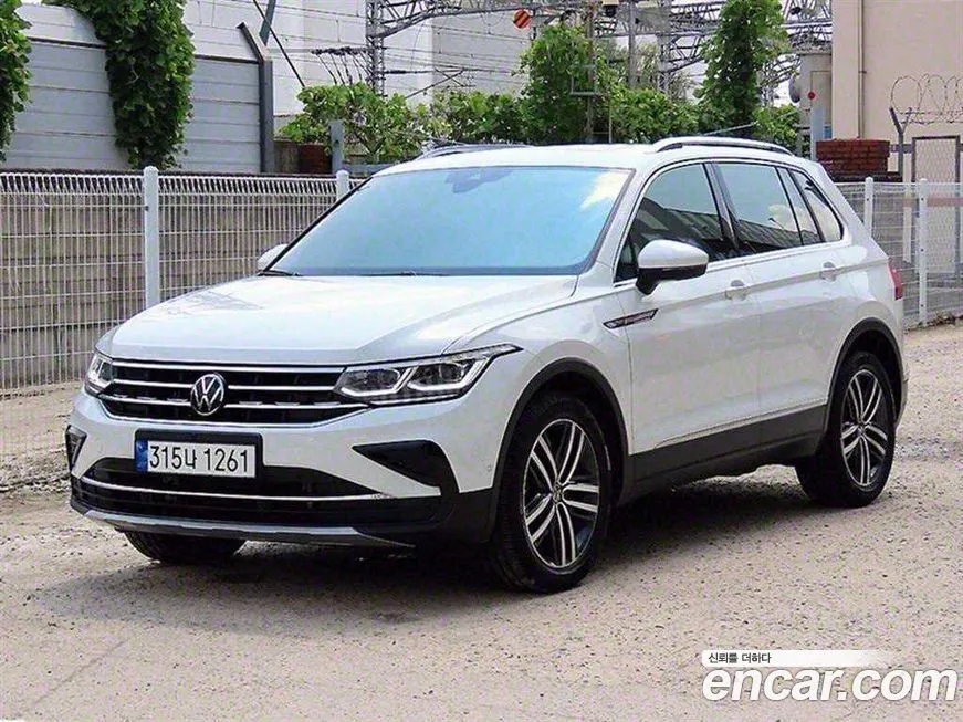 Volkswagen Tiguan — фото 1