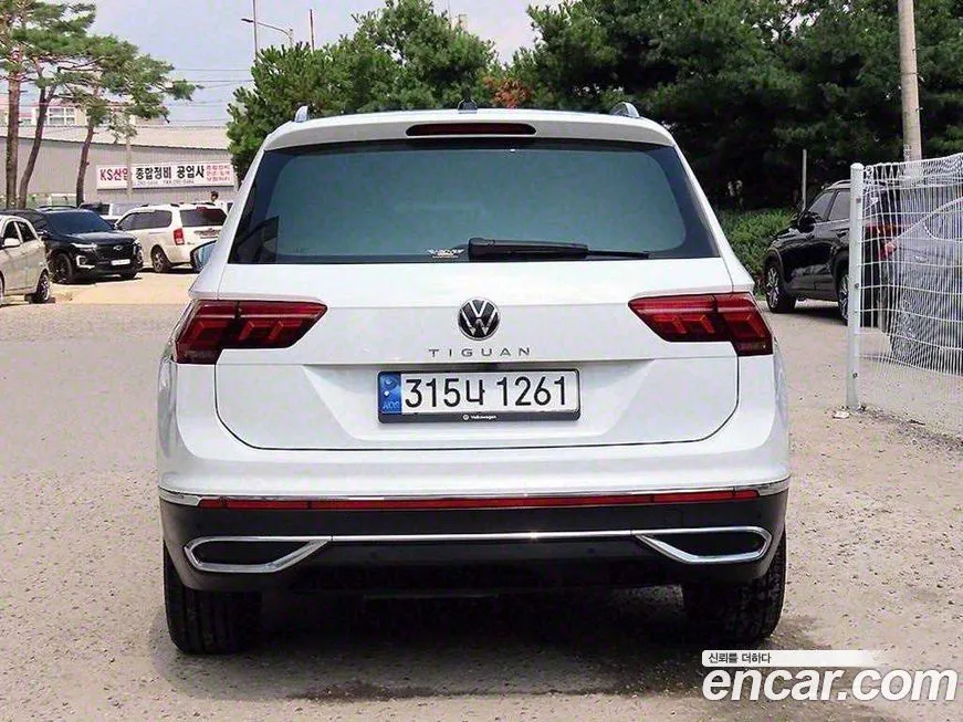 Volkswagen Tiguan — фото 4