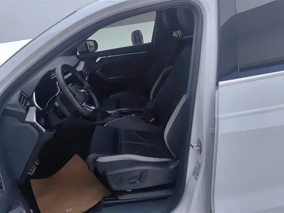 Audi Q3 2024 из CN, фото 9