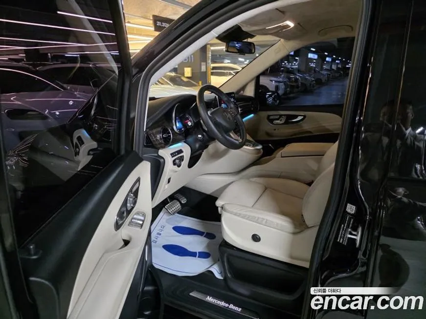 Mercedes-Benz V-Class 2023 из KR, фото 5