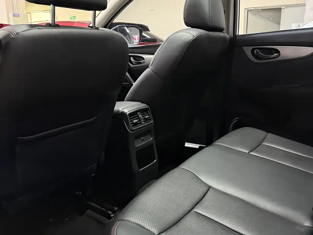 Nissan Qashqai 2022 из CN, фото 10