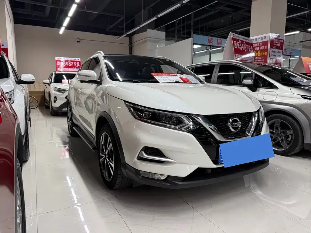 Nissan Qashqai 2022 из CN, фото 2
