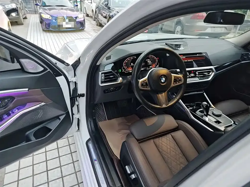 BMW 3 Series 2022 из CN, фото 9