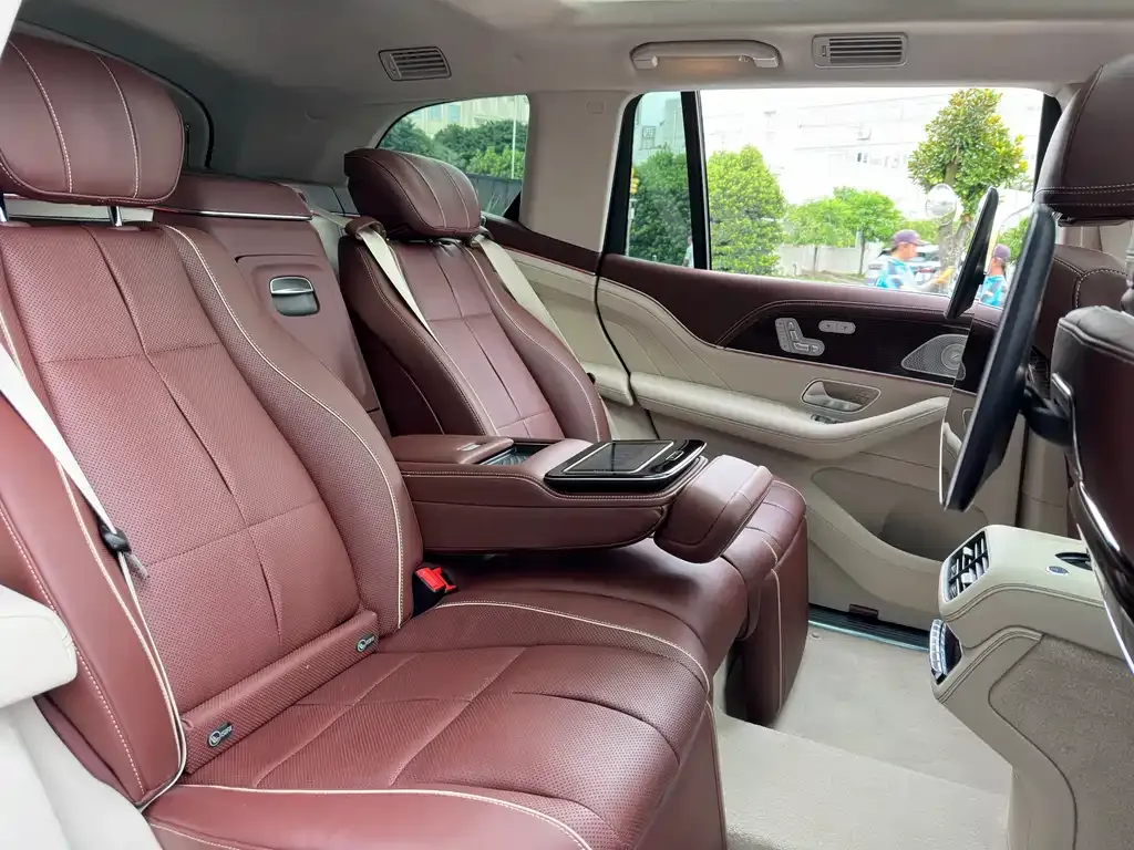 Mercedes-Benz GLS 2023 из CN, фото 10