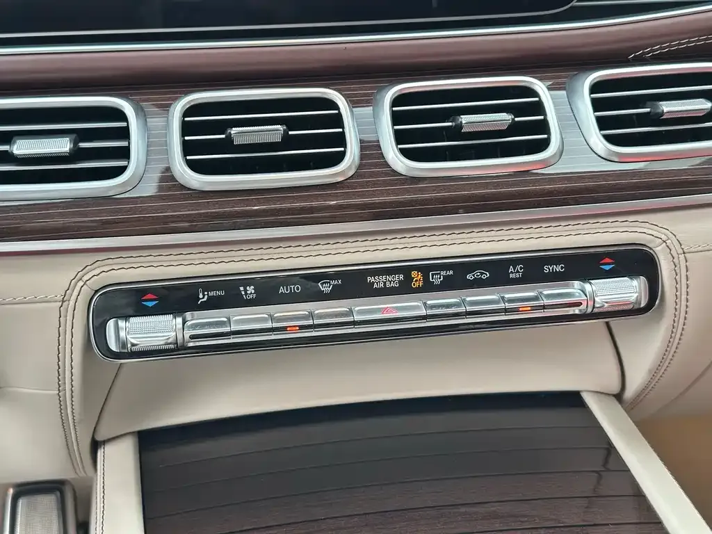 Mercedes-Benz GLS 2023 из CN, фото 9