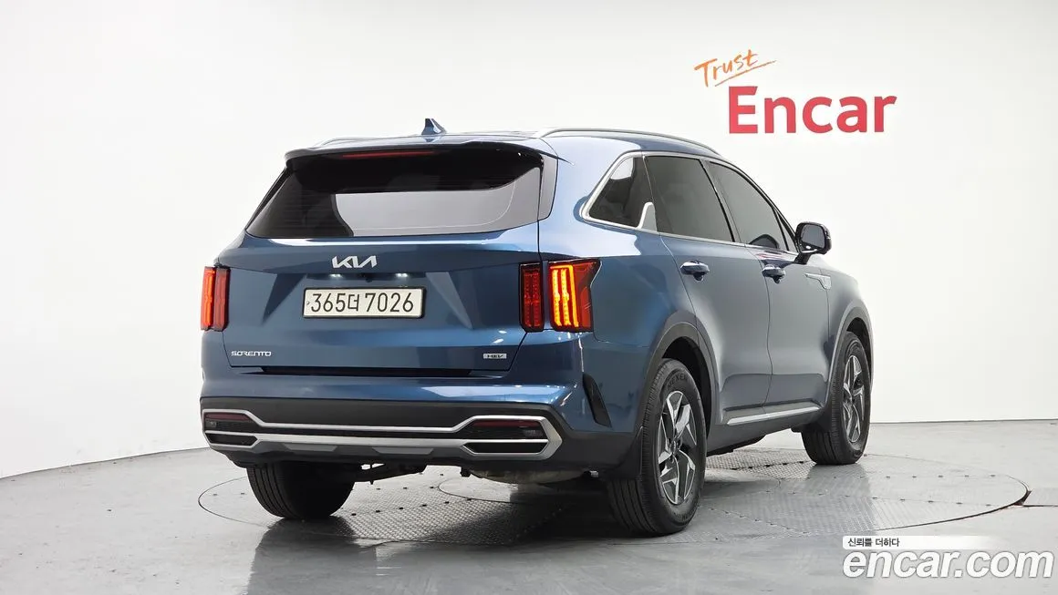 Kia Sorento — фото 4
