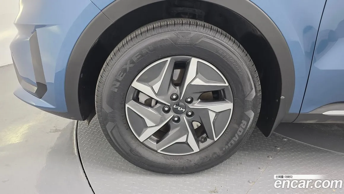Kia Sorento — фото 5