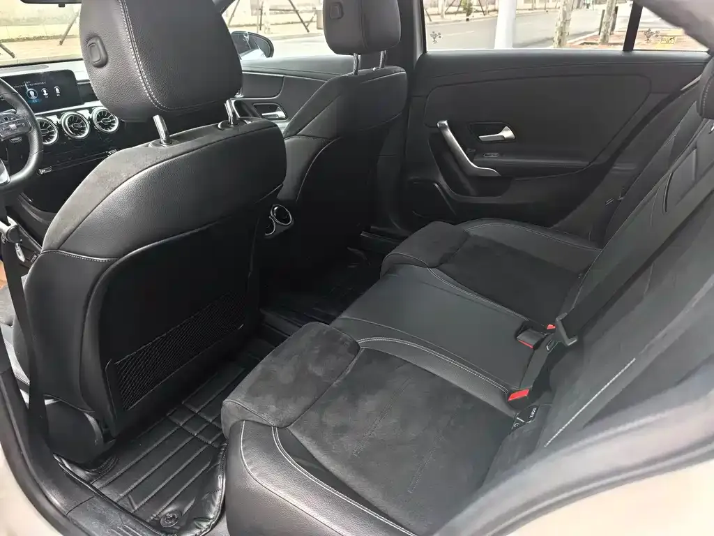 Mercedes-Benz A-Class 2021 из CN, фото 10