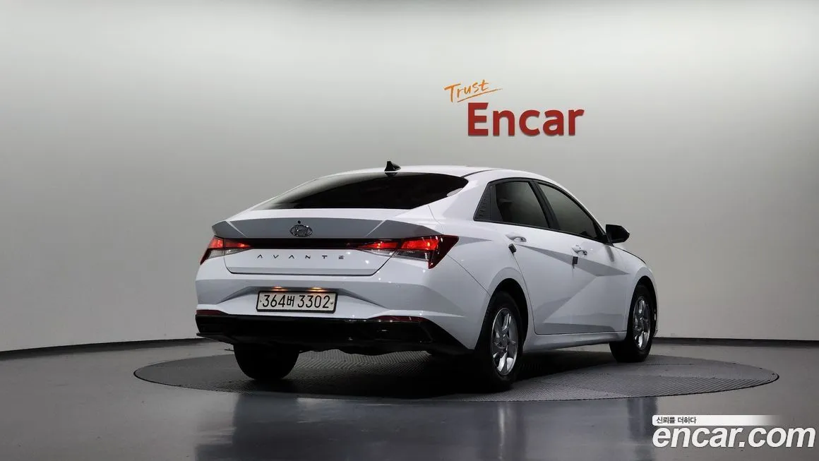 Hyundai AVANTE — фото 2