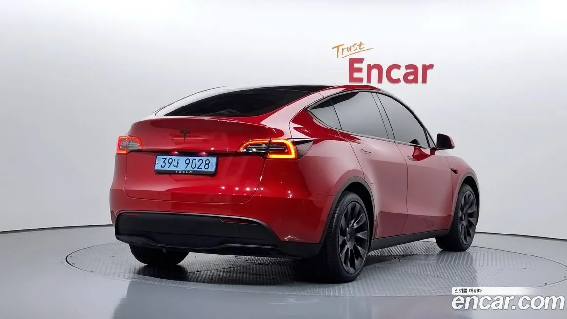 Tesla Model Y — фото 2
