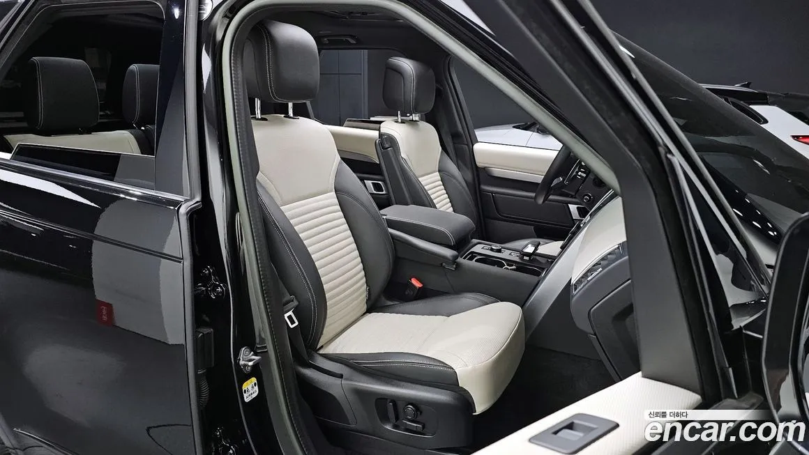 Land Rover Discovery 2023 из KR, фото 10