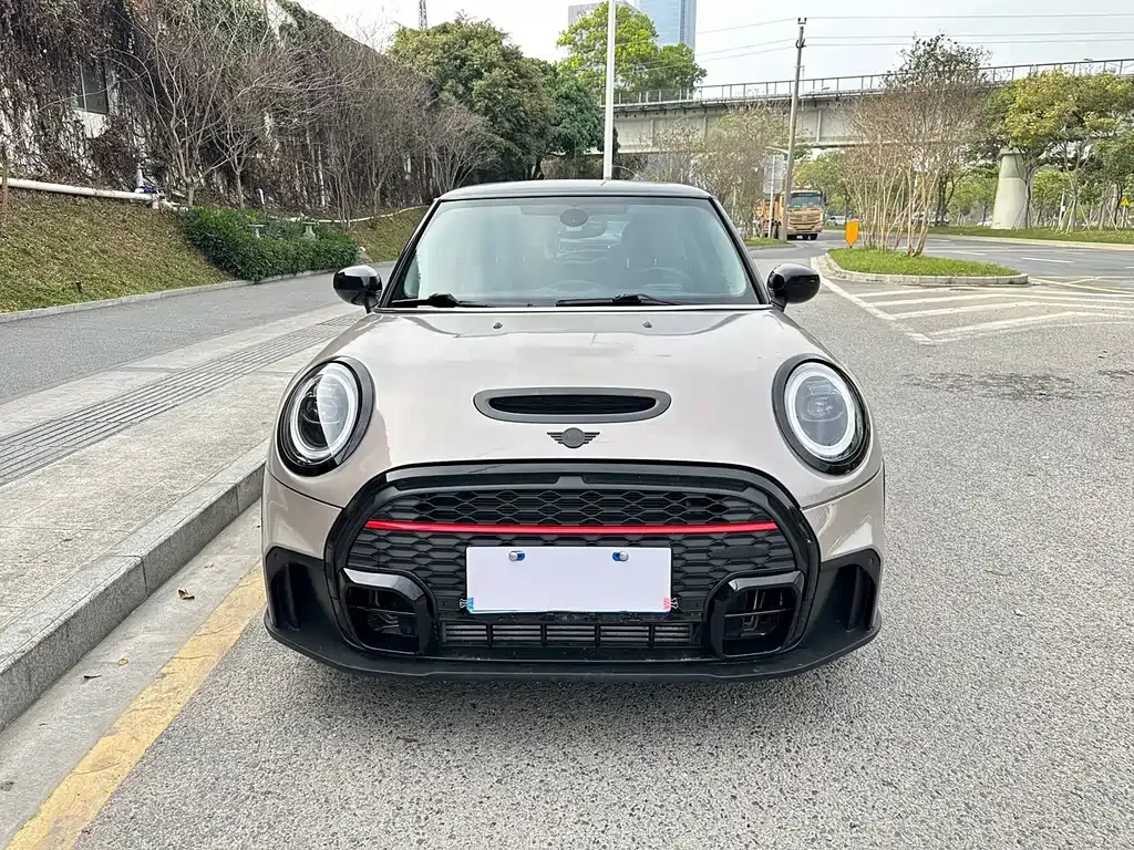 MINI Cooper (3-door) — фото 1
