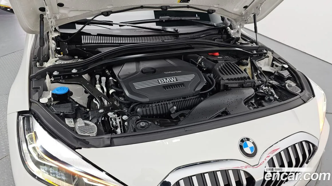 BMW 1-Series 2024 из KR, фото 6