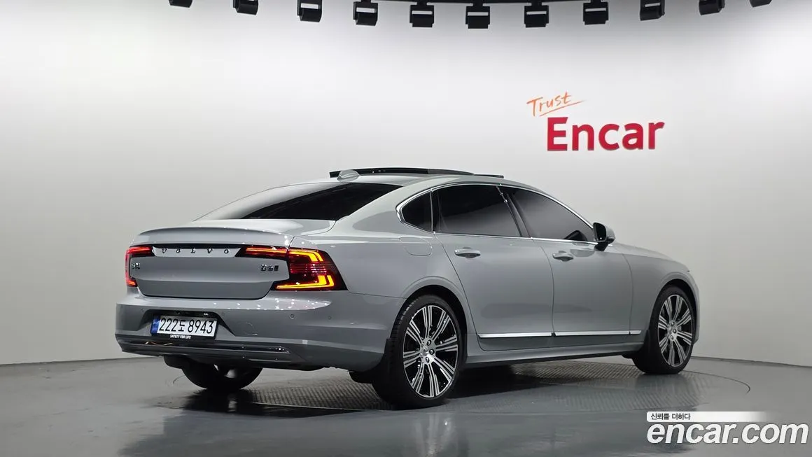 Volvo S90 2025 из KR, фото 2