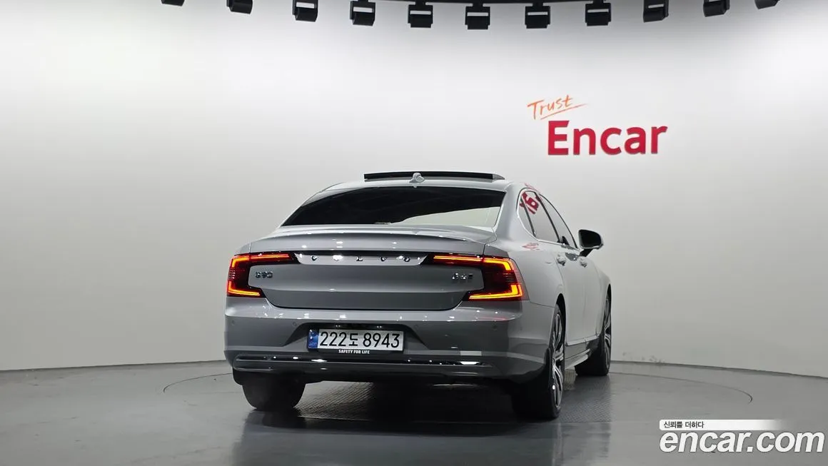 Volvo S90 2025 из KR, фото 4