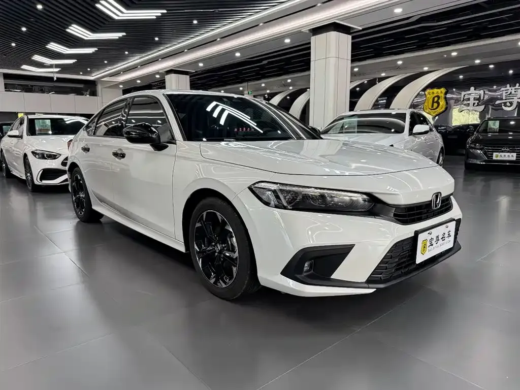 Honda Civic 2024 из CN, фото 3