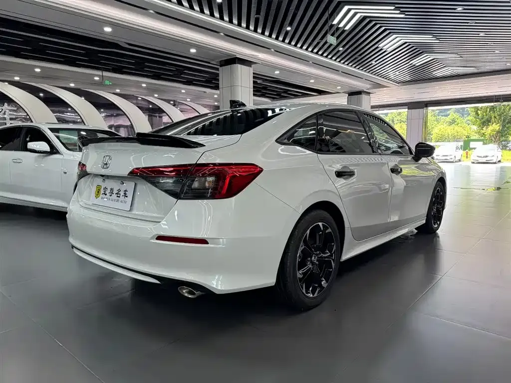 Honda Civic 2024 из CN, фото 4