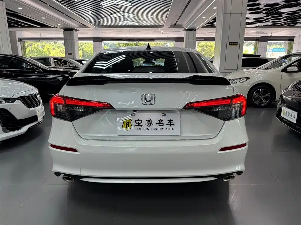 Honda Civic 2024 из CN, фото 5