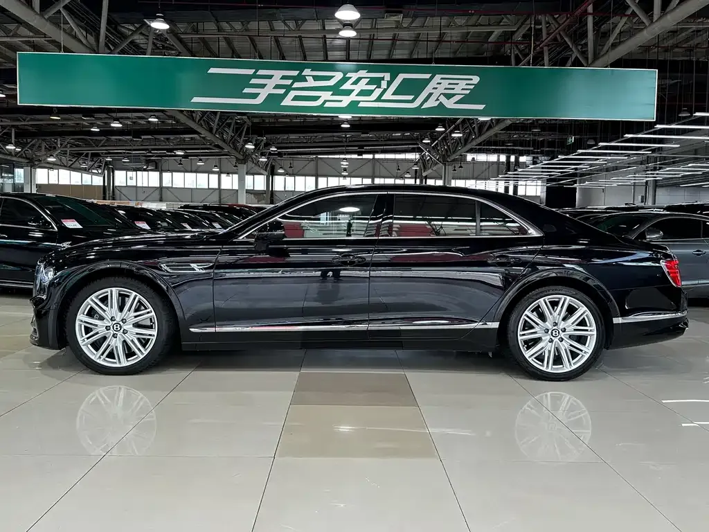 Bentley Flying Spur 2023 из CN, фото 3