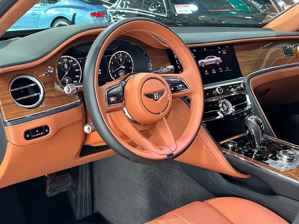 Bentley Flying Spur 2023 из CN, фото 6