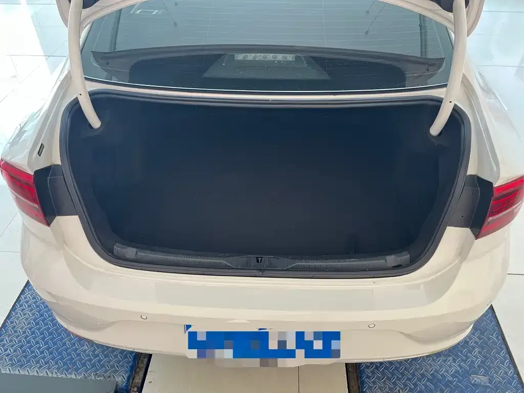 Volkswagen Lamando 2022 из CN, фото 3